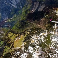 Flugwegposition um 13:00:41: Aufgenommen in der Nähe von Gemeinde Ferlach, Ferlach, Österreich in 2630 Meter